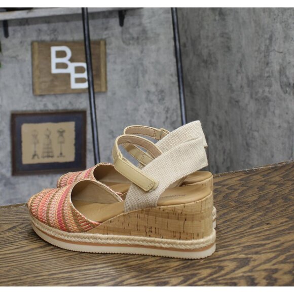 NEW Baretraps Womens Acadia Peep Toe Wedge Sandals BT31127 Coral Multi Pink 8.5M - Picture 10 of 15